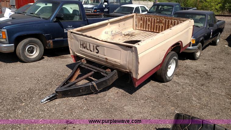image for item F7762 8' pickup truck bed trailer