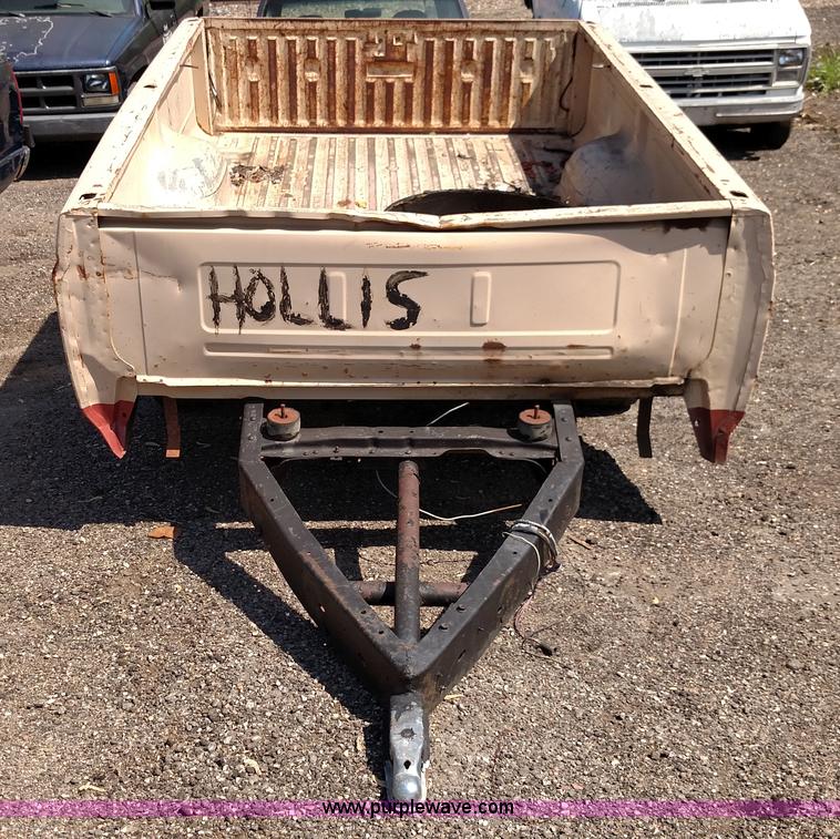 image for item F7762 8' pickup truck bed trailer