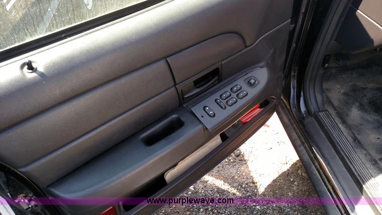 image for item F7765 2007 Ford Crown Victoria Police Interceptor