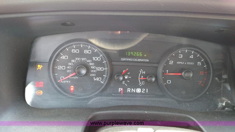 image for item F7765 2007 Ford Crown Victoria Police Interceptor