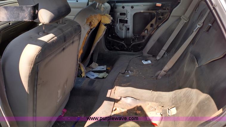 image for item F7766 2007 Ford Crown Victoria Police Interceptor