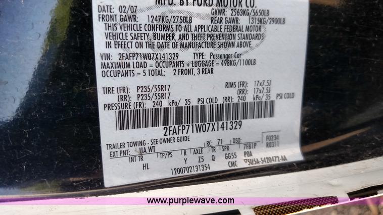 image for item F7766 2007 Ford Crown Victoria Police Interceptor