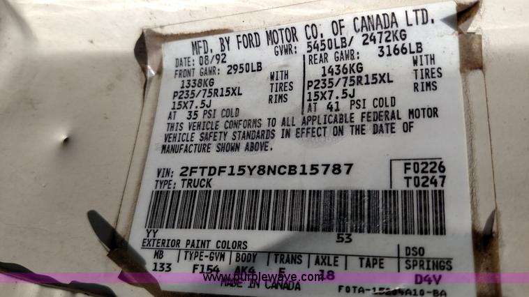 image for item F7768 1992 Ford F150 pickup truck