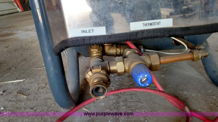 image for item F7771 Hot water pressure washer