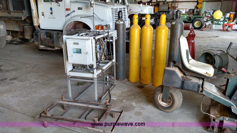 image for item F7772 Bauer UT1USE cascade system