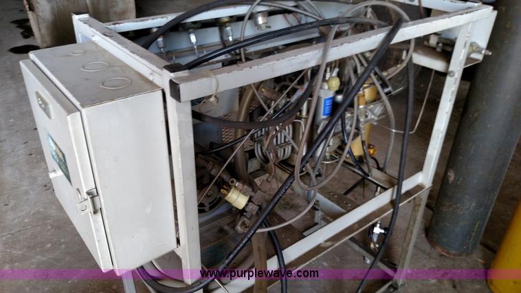 image for item F7772 Bauer UT1USE cascade system