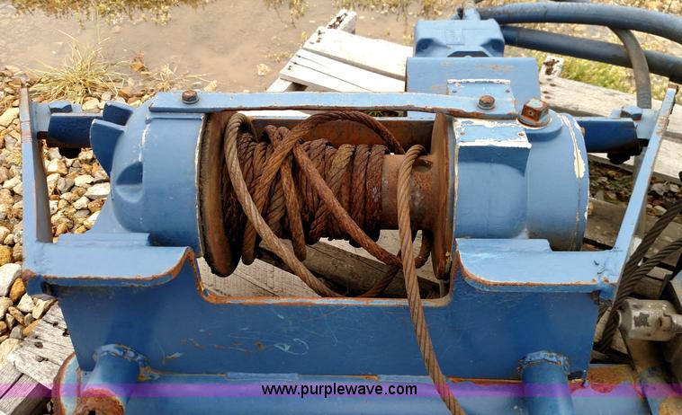 image for item F7779 Braden winch