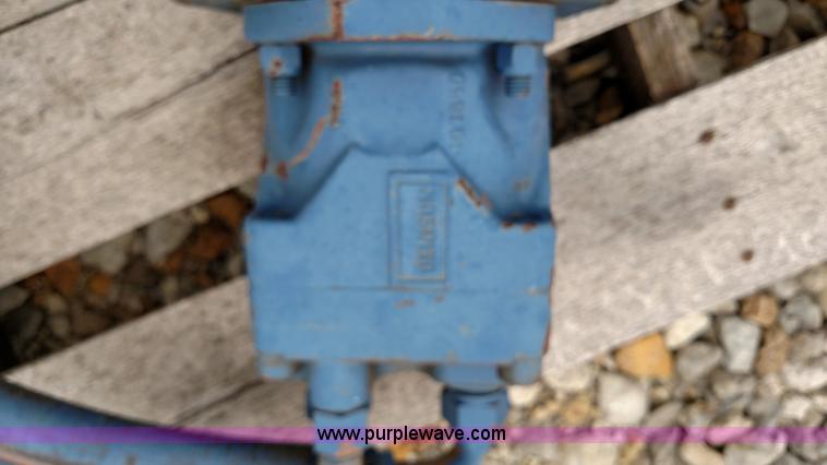 image for item F7780 Braden winch