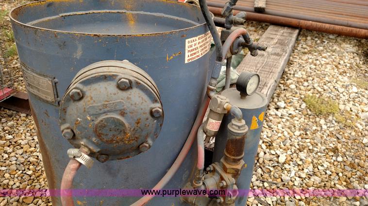 image for item F7781 Empire sand pot