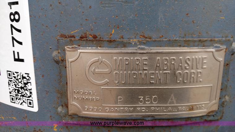 image for item F7781 Empire sand pot