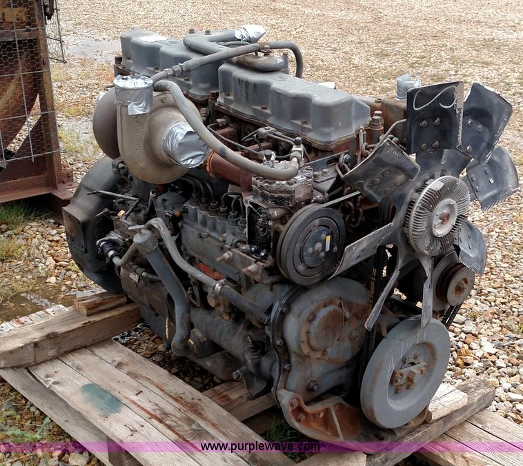 image for item F7783 1987 Mack EM6-300 diesel engine