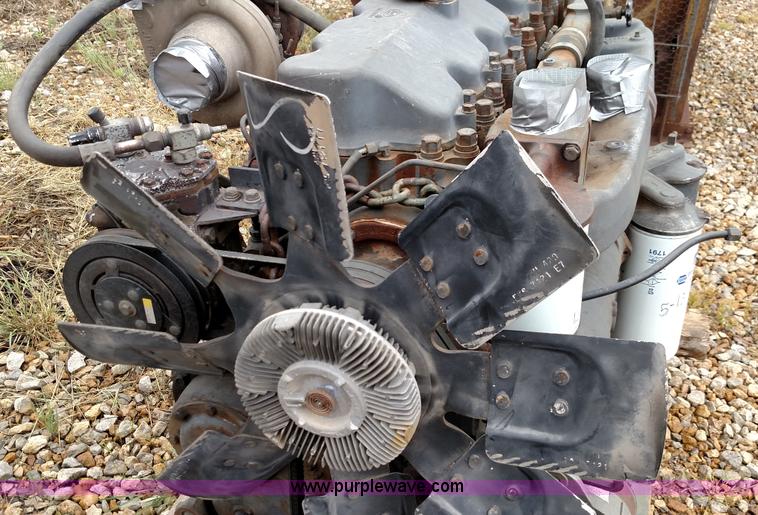 image for item F7783 1987 Mack EM6-300 diesel engine