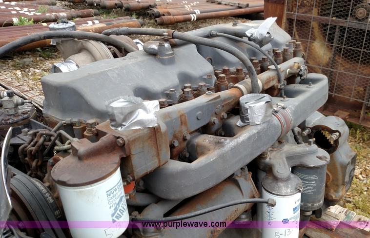 image for item F7783 1987 Mack EM6-300 diesel engine