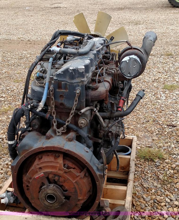 image for item F7784 1997 Mack E7-350 six cylinder diesel engine