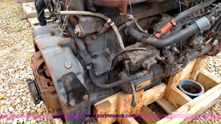 image for item F7784 1997 Mack E7-350 six cylinder diesel engine