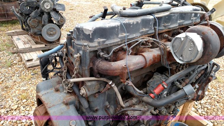 image for item F7784 1997 Mack E7-350 six cylinder diesel engine