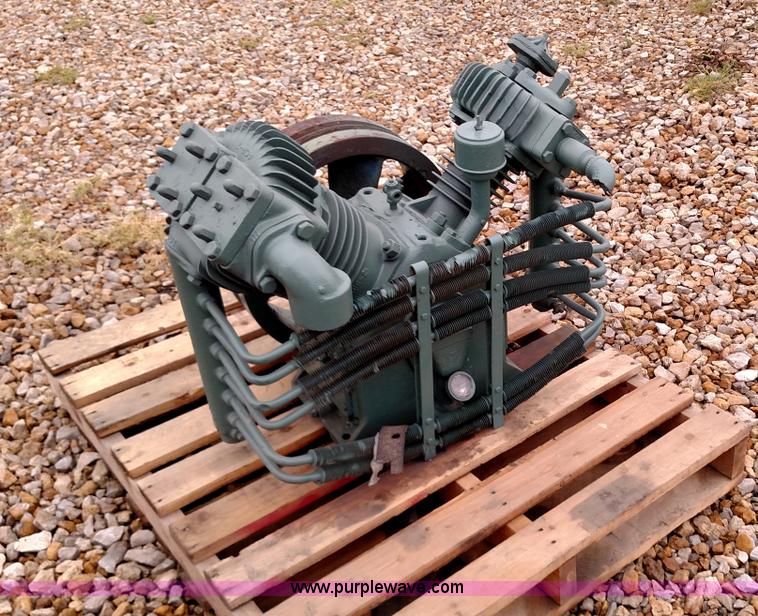 image for item F7785 Gardner Denver ADRA1002 compressor