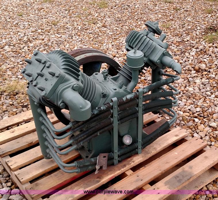 image for item F7785 Gardner Denver ADRA1002 compressor