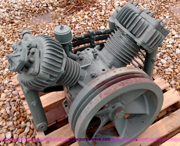 image for item F7785 Gardner Denver ADRA1002 compressor