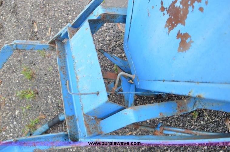 image for item G3508 Spreader box