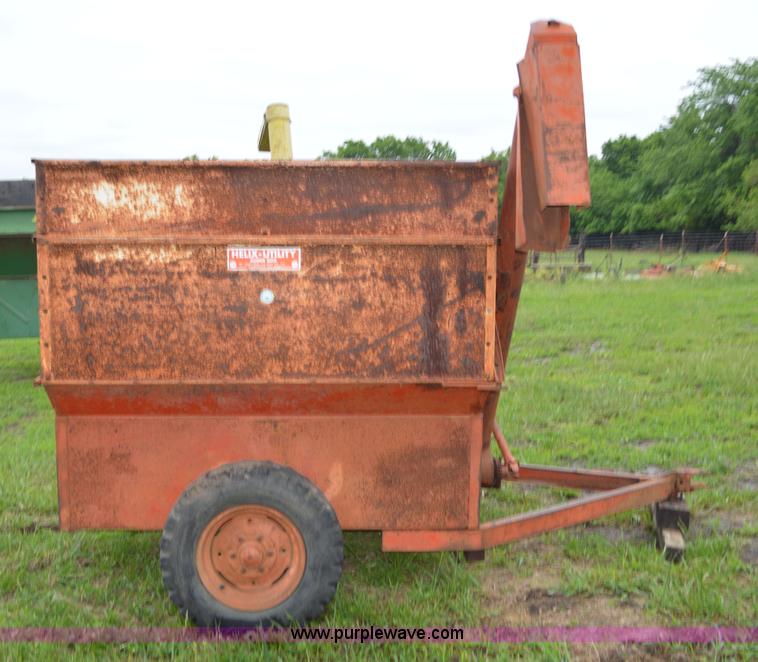 image for item G3516 Helix utility auger wagon