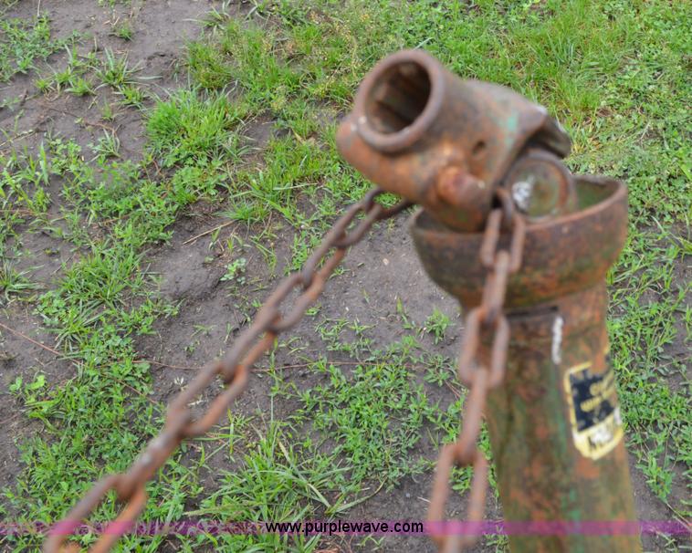 image for item G3517 John Deere 410 auger wagon