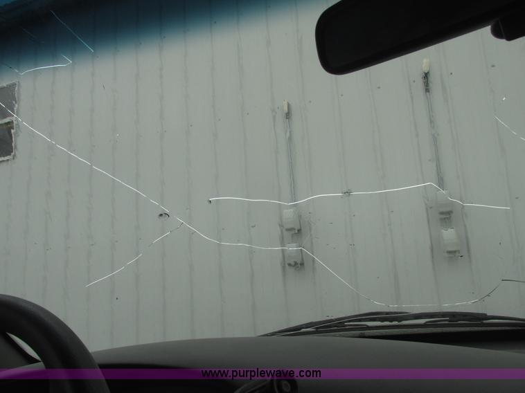 image for item H4701 2004 Ford F150 XL SuperCab pickup truck