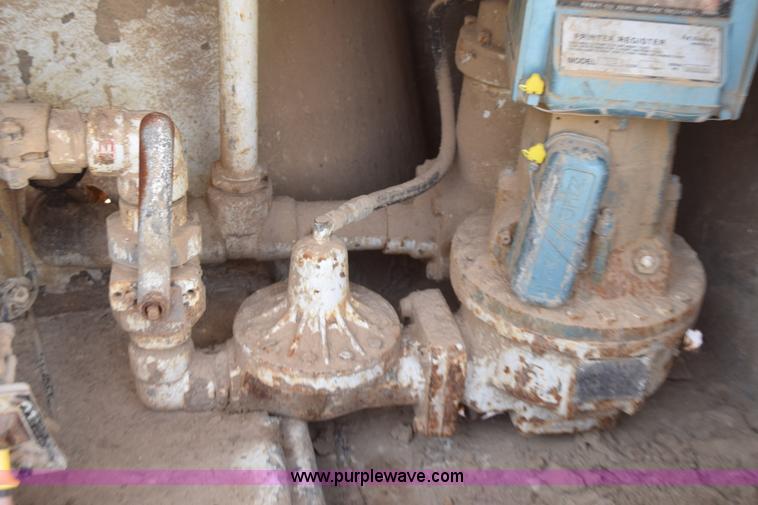 image for item H5103 1999 Chevrolet C7500 propane truck