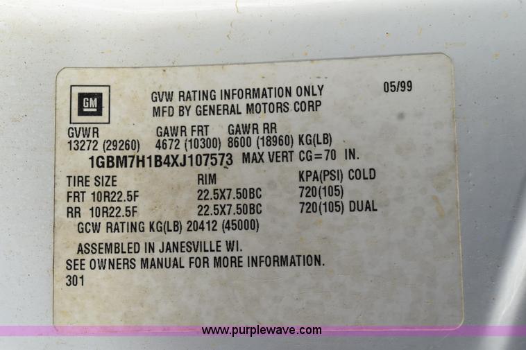 image for item H5103 1999 Chevrolet C7500 propane truck