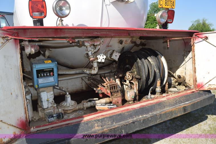 image for item H5104 1992 Chevrolet Kodiak propane truck