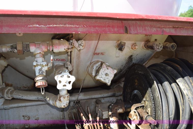 image for item H5104 1992 Chevrolet Kodiak propane truck