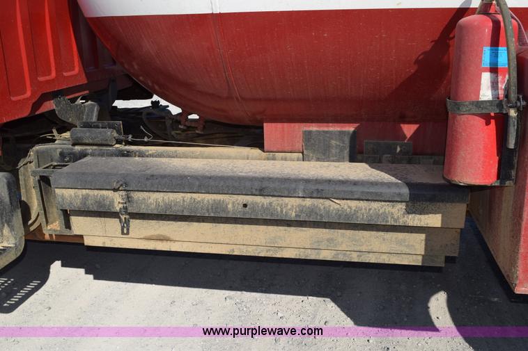 image for item H5104 1992 Chevrolet Kodiak propane truck