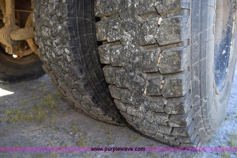 image for item H5104 1992 Chevrolet Kodiak propane truck