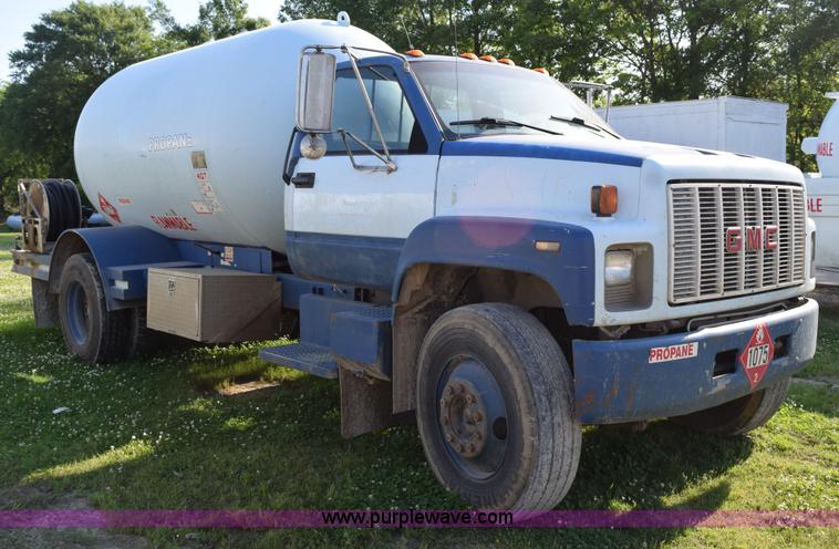 image for item H5105 1996 GMC TopKick propane truck