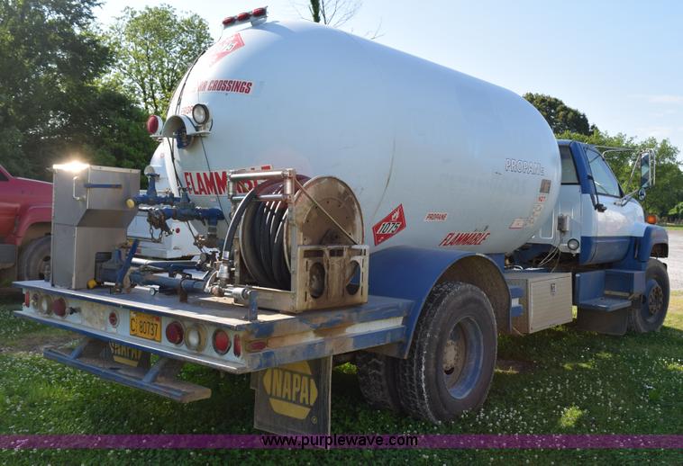 image for item H5105 1996 GMC TopKick propane truck