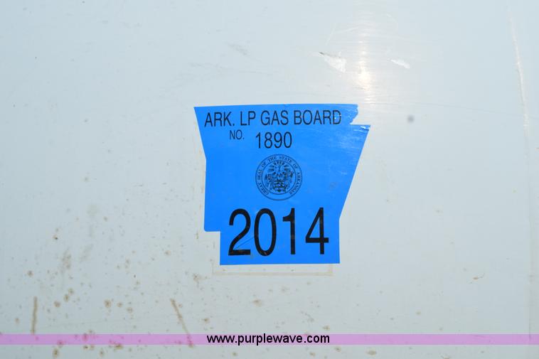 image for item H5105 1996 GMC TopKick propane truck