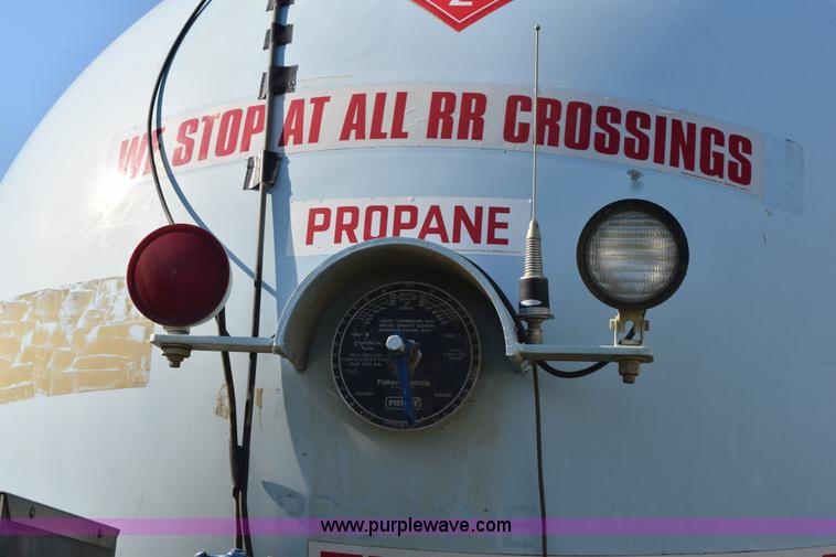 image for item H5105 1996 GMC TopKick propane truck