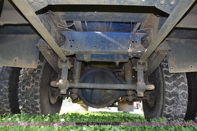 image for item H5105 1996 GMC TopKick propane truck