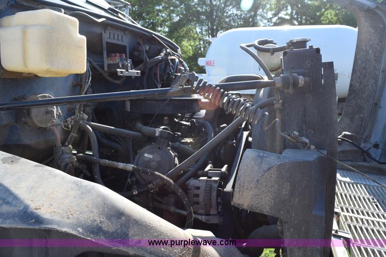 image for item H5105 1996 GMC TopKick propane truck