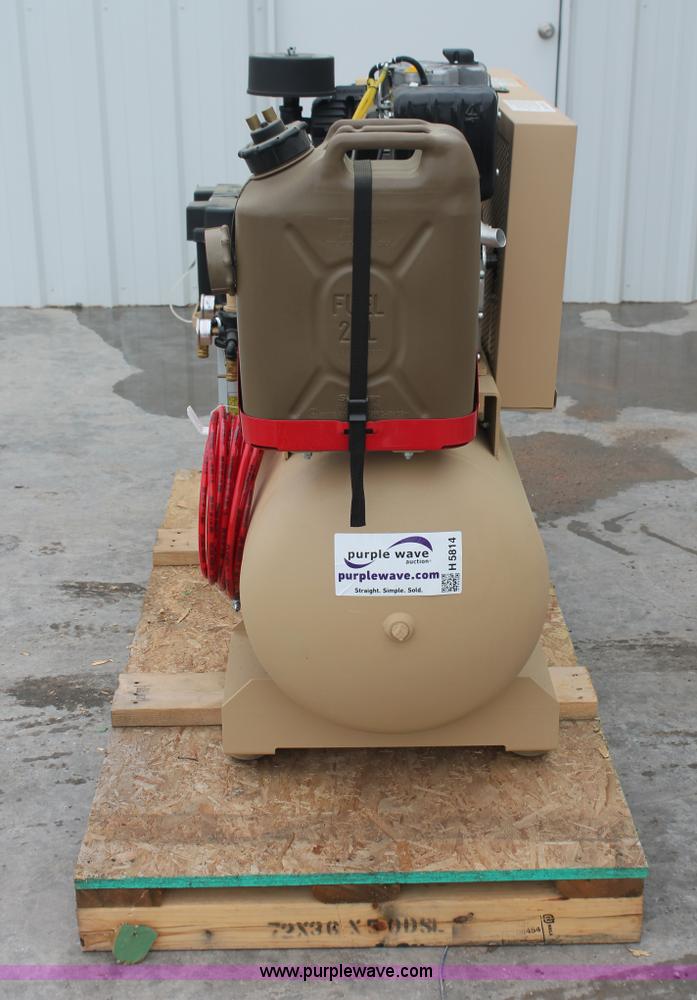 image for item H5814 Ingersoll Rand 2475 air compressor
