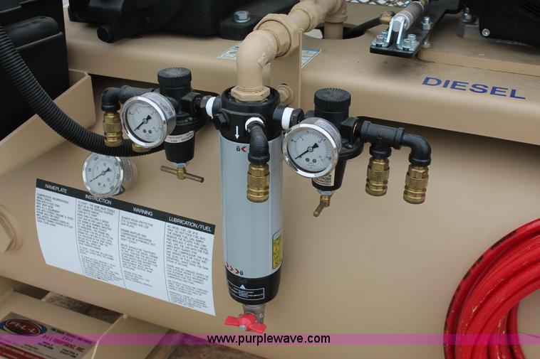 image for item H5814 Ingersoll Rand 2475 air compressor