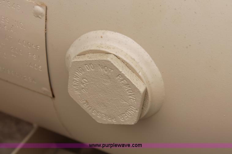 image for item H5814 Ingersoll Rand 2475 air compressor