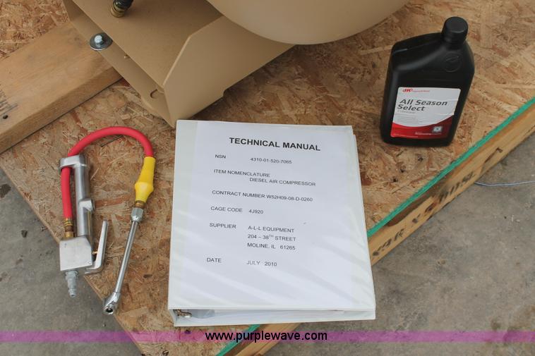 image for item H5814 Ingersoll Rand 2475 air compressor