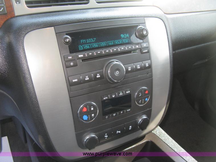 image for item H8643 2012 GMC Yukon SLE SUV