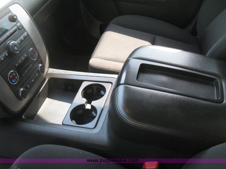 image for item H8643 2012 GMC Yukon SLE SUV