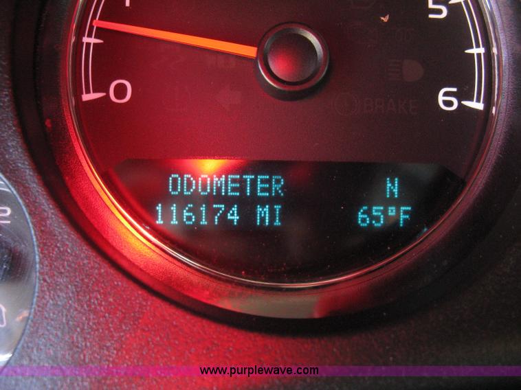 image for item H8643 2012 GMC Yukon SLE SUV