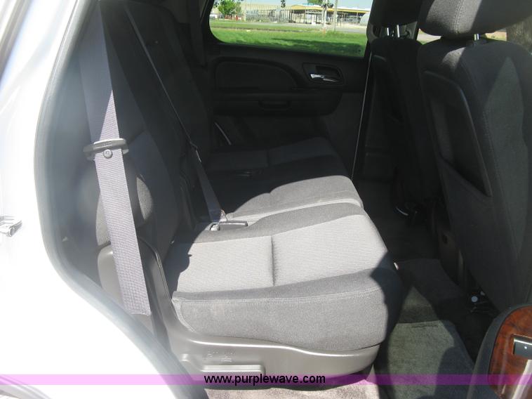 image for item H8643 2012 GMC Yukon SLE SUV