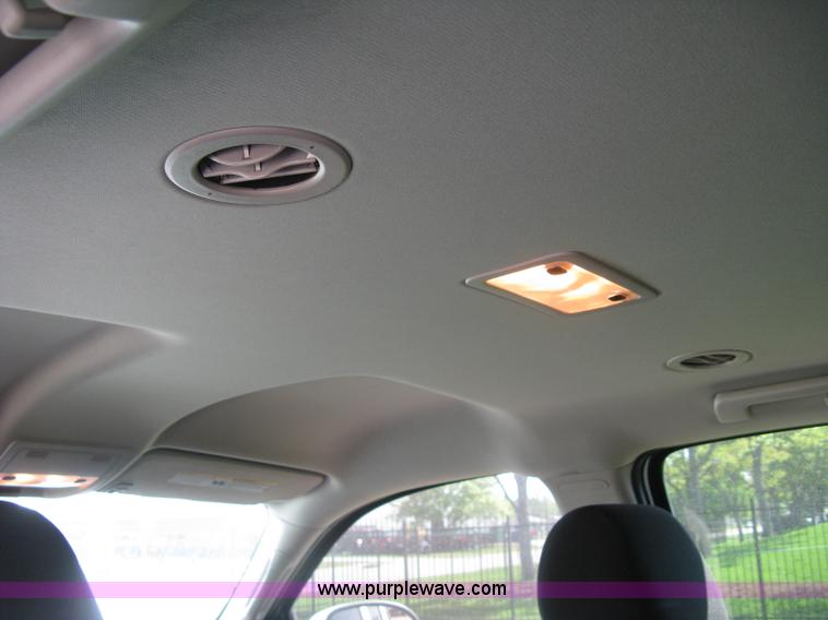 image for item H8643 2012 GMC Yukon SLE SUV