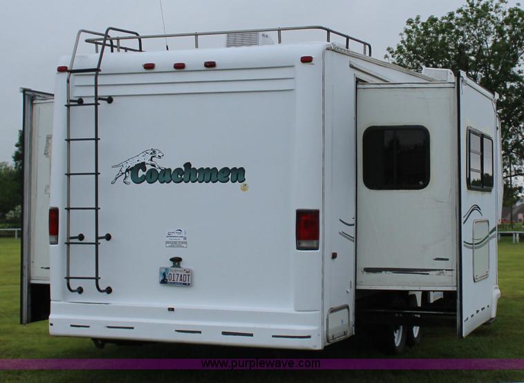 image for item I1672 2000 Coachmen Prospera camper