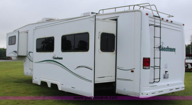 image for item I1672 2000 Coachmen Prospera camper